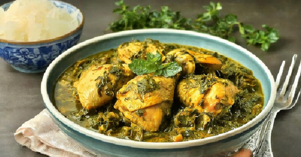 image of methi chicken recipe ready to be served